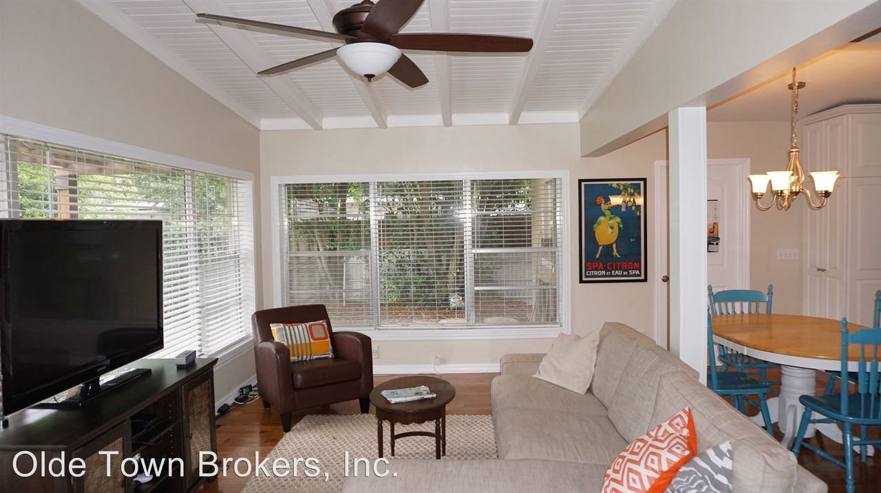 1306 Dove Dr - Photo 3 of 19