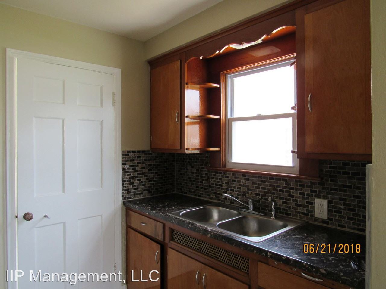 288 E 330th St - Photo 3 of 19