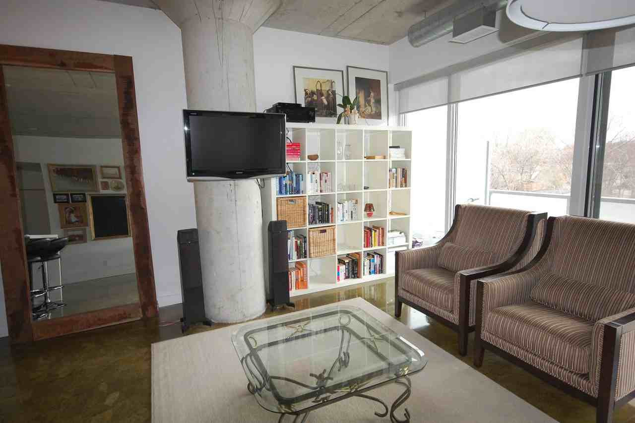 Queen St E & Carlaw Ave #505 - Photo 2 of 14