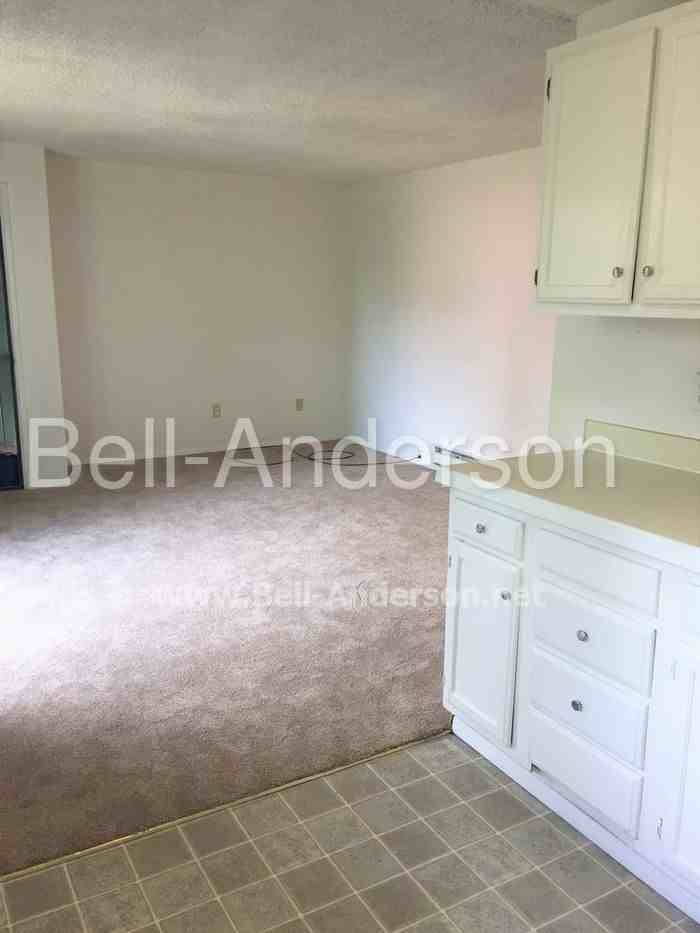 2704 S 256th Pl - Photo 2 of 8