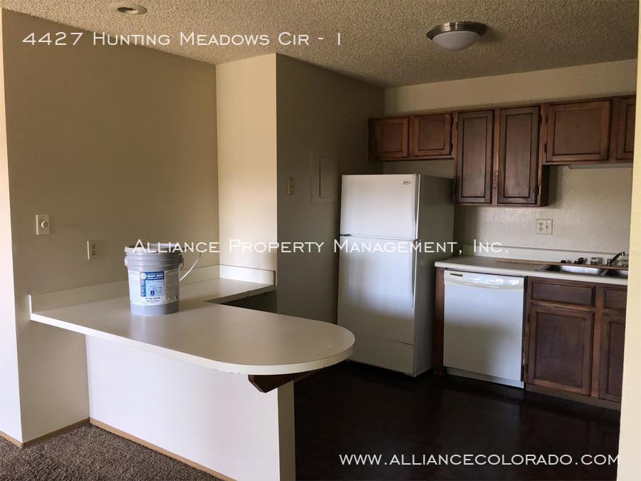 4427 Hunting Meadows Cir #1 - Photo 3 of 13