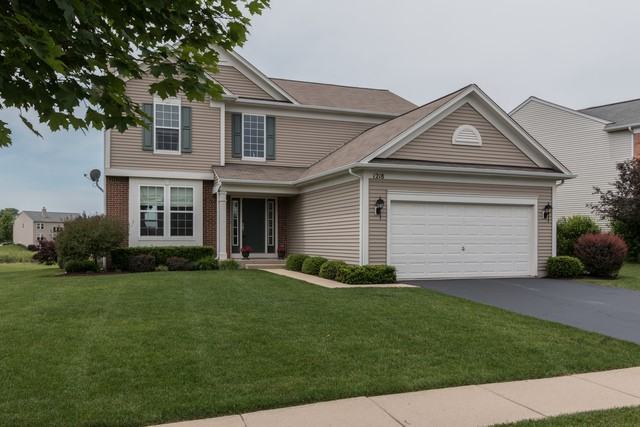 1218 Goldfinch Ln - Photo 2 of 27