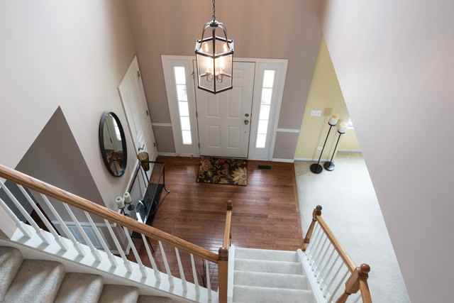 1218 Goldfinch Ln - Photo 3 of 27