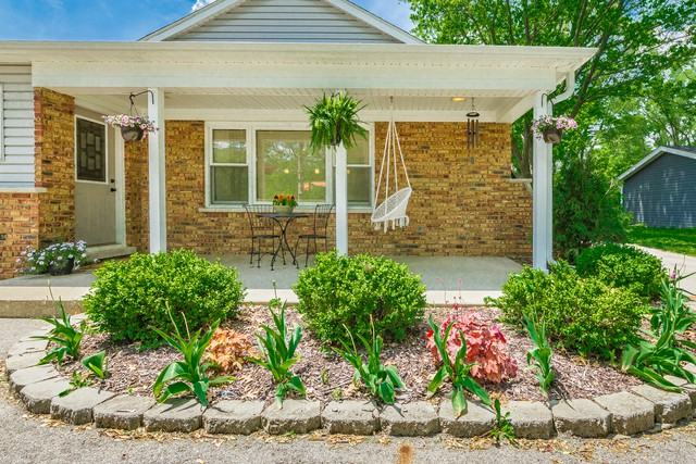 7033 Willow Springs Rd - Photo 2 of 35