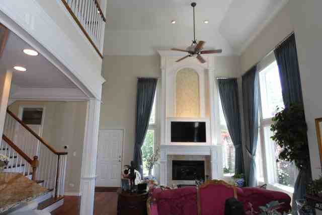 1531 W Rue James Pl - Photo 2 of 14