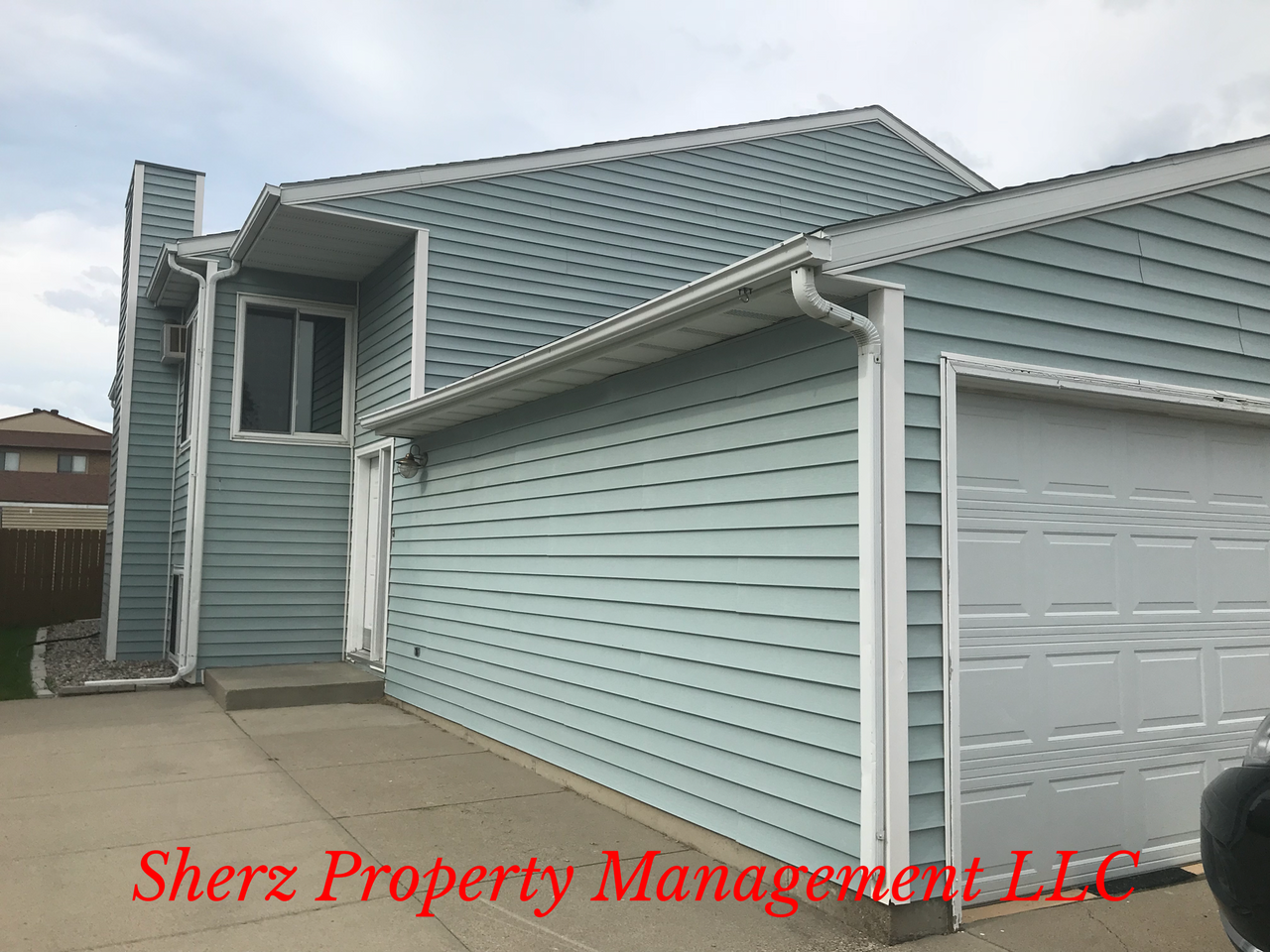 1615 28th Ave S - Photo 2 of 10