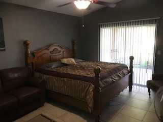 3025 SW 4th Pl - Photo 2 of 10