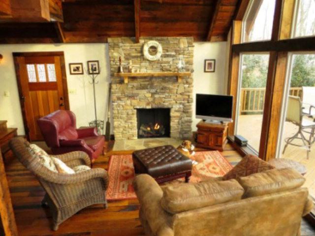 165 Darcy Dr - Photo 3 of 26