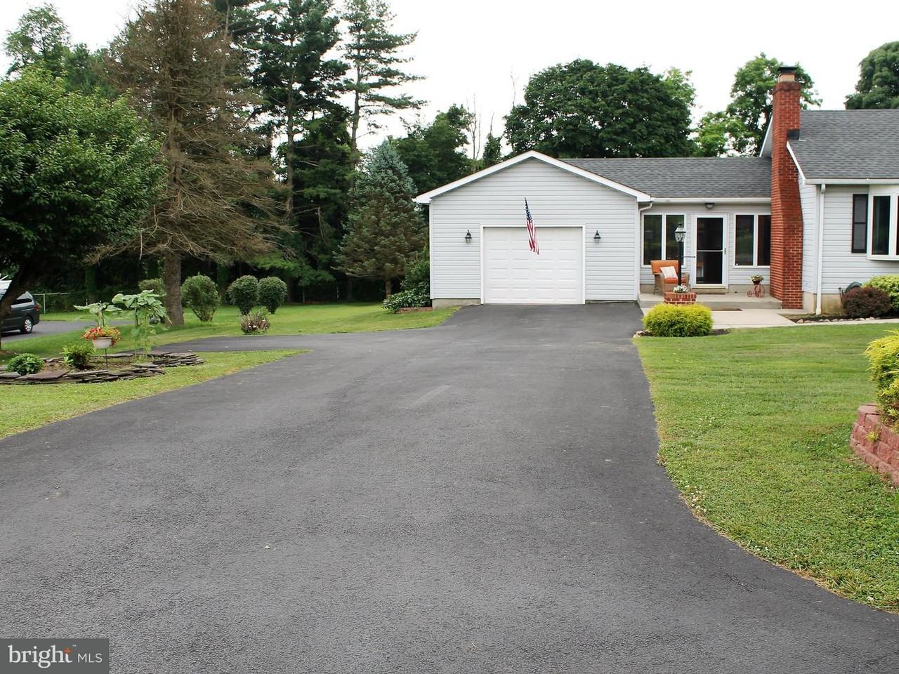 1216 Cedar Corner Rd - Photo 2 of 29