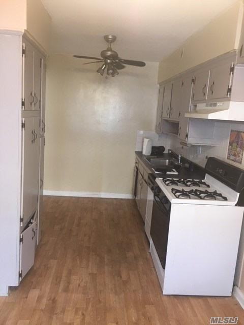 64-16 174th St - Photo 2 of 7