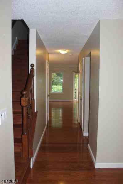 7 Betty Ct - Photo 2 of 17