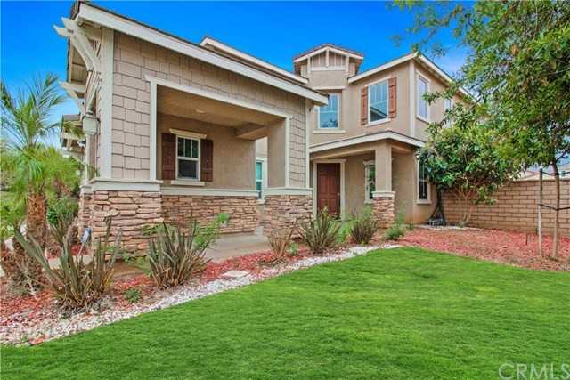 2176 Praed St - Photo 3 of 22