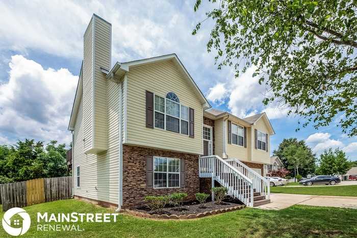 3040 Reynolds Run - Photo 2 of 17