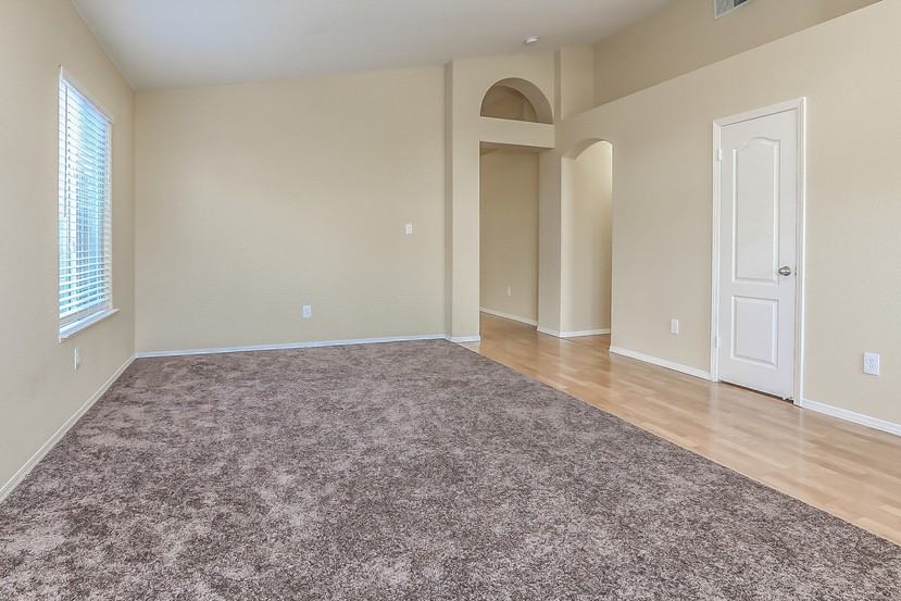 5013 Greenville Ct - Photo 3 of 13