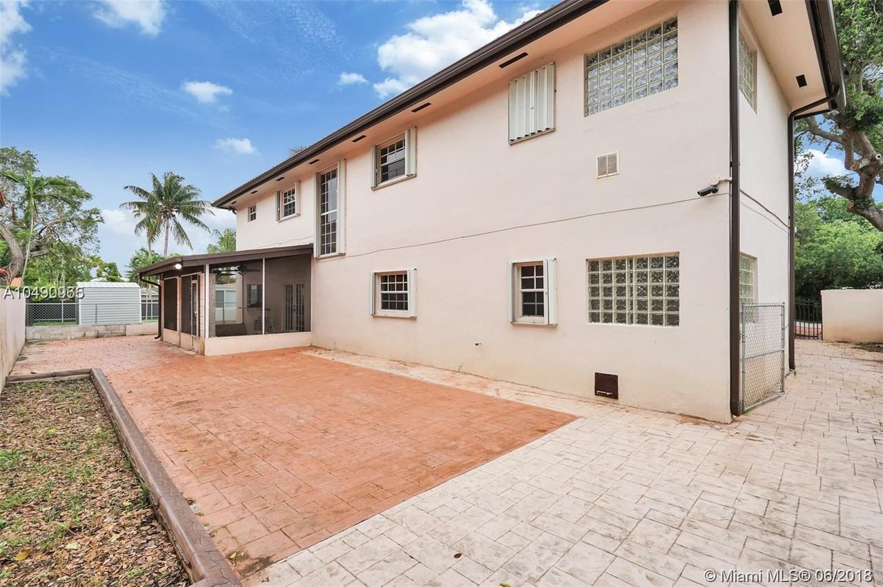 6284 Southwest 26th Street - Photo 2 of 17