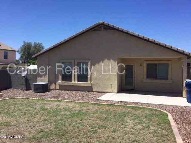 23657 W Levi Dr - Photo 2 of 7