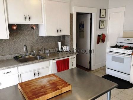 600 Main Street - Photo 3 of 14