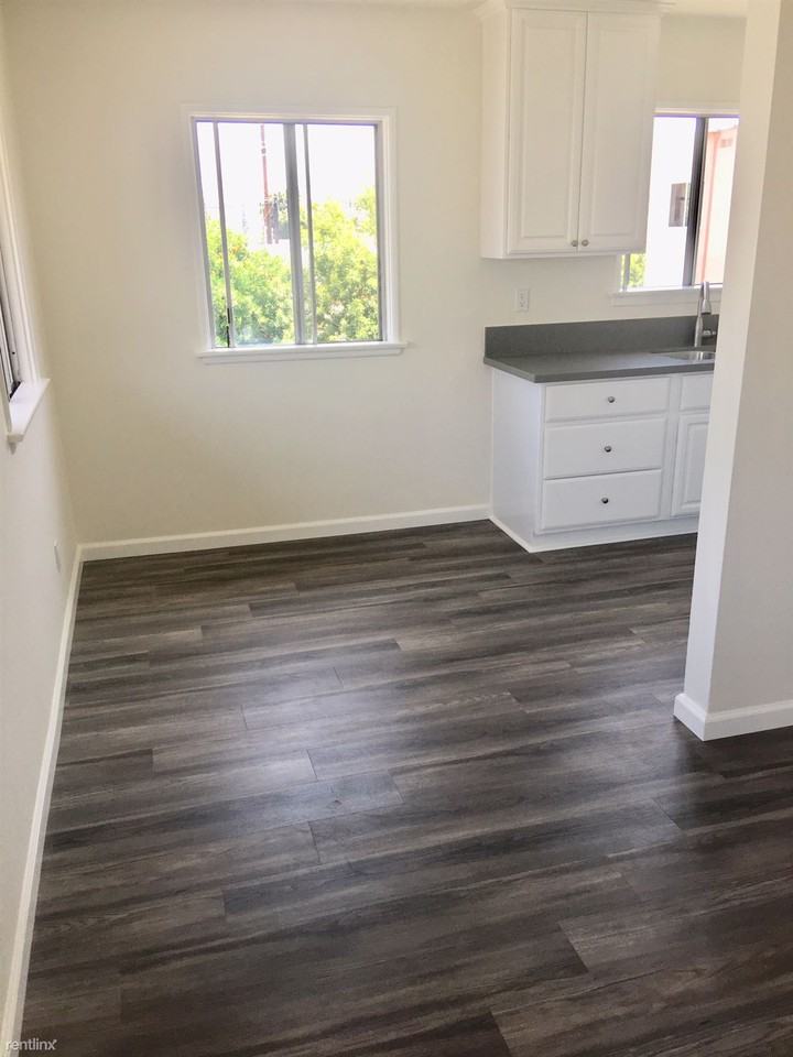 5654 Case Ave - Photo 2 of 8