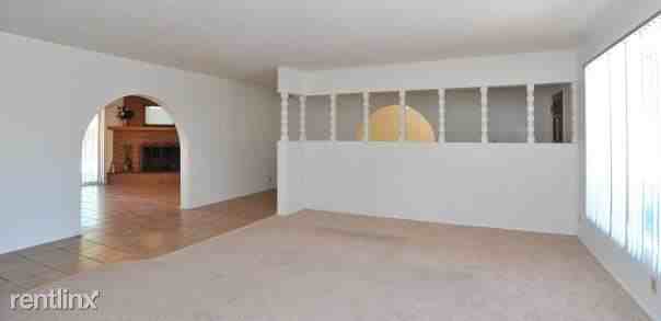 4301 E 7th St - Photo 3 of 9