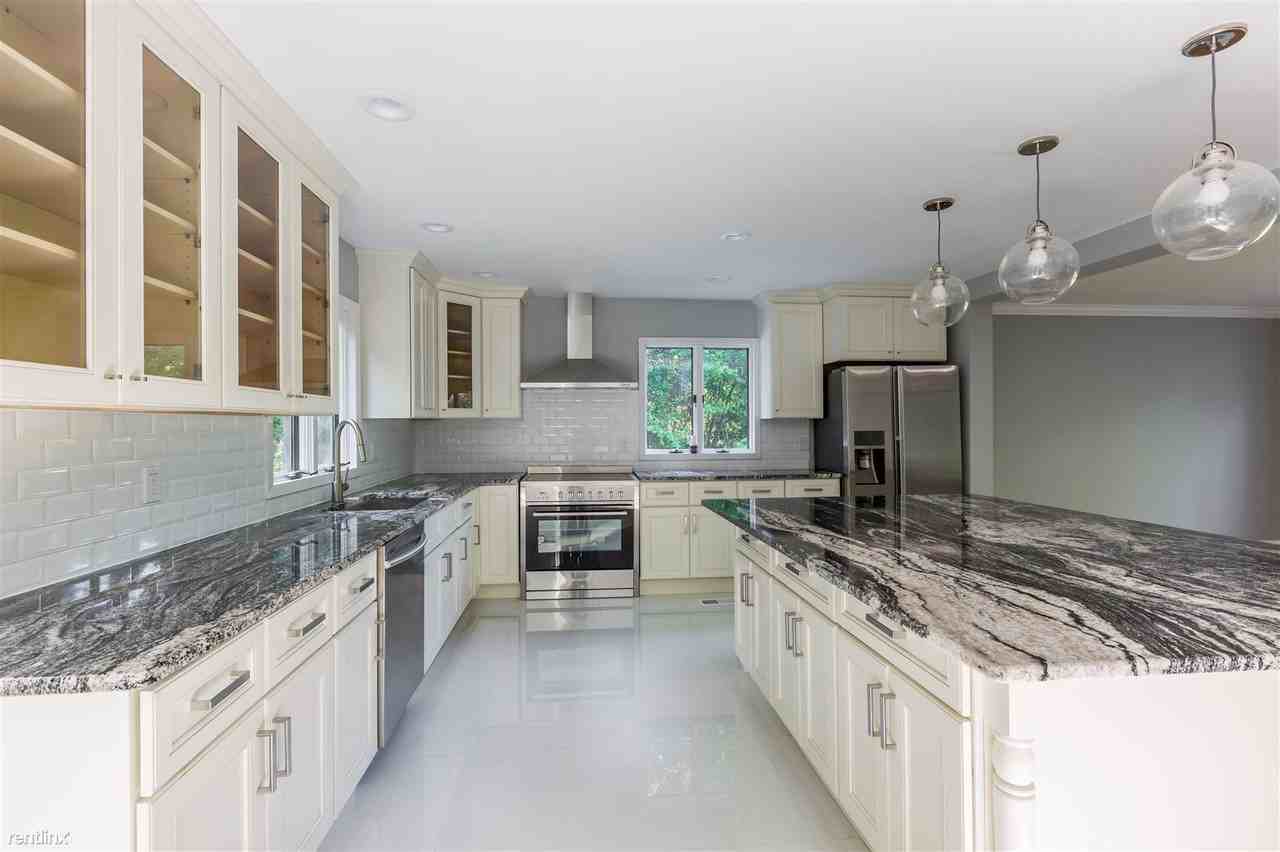 324 Bread and Cheese Hollow Rd - Photo 3 of 21