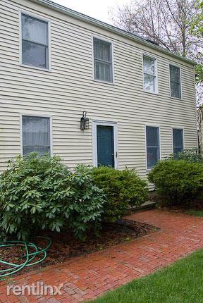 10 Schenker Ave - Photo 3 of 6