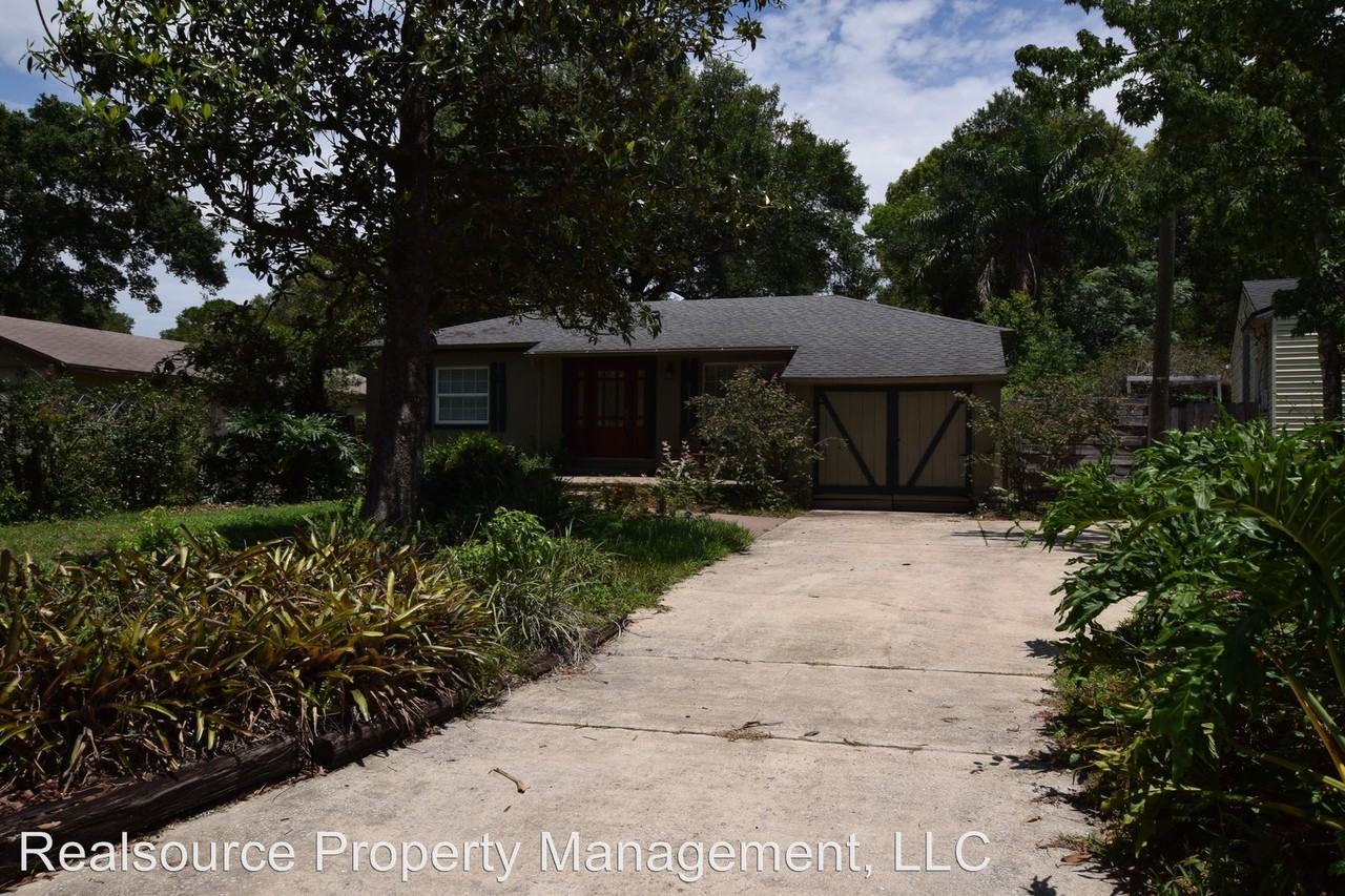 2109 Forest Cir - Photo 2 of 15