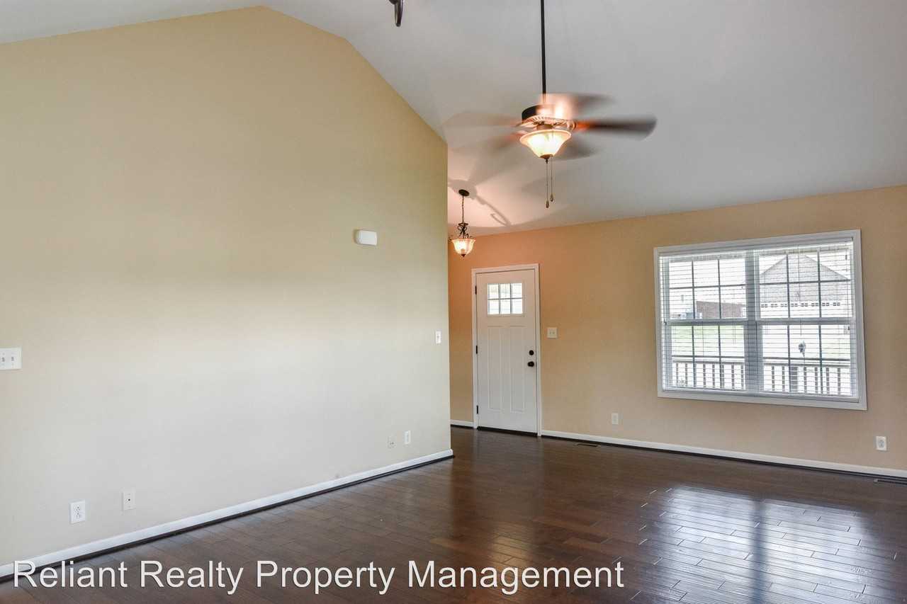 996 Dwight Eisenhower Way - Photo 3 of 17