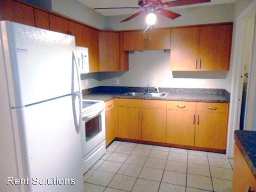 915 Lake Palms Drive - Photo 3 of 14