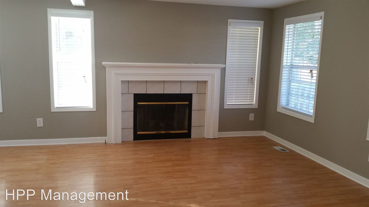 6304 199th St E - Photo 3 of 7