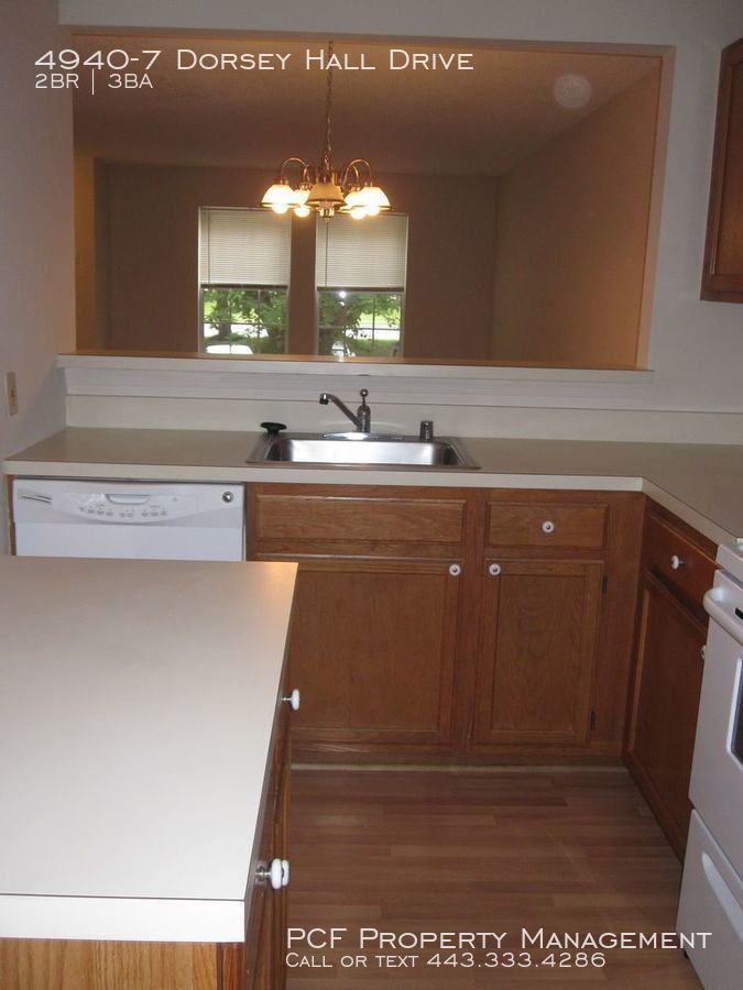 7 Dorsey Hall Dr #7 - Photo 3 of 11