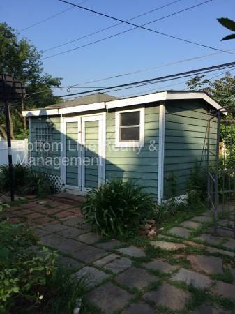 2013 Brewton Dr - Photo 2 of 24