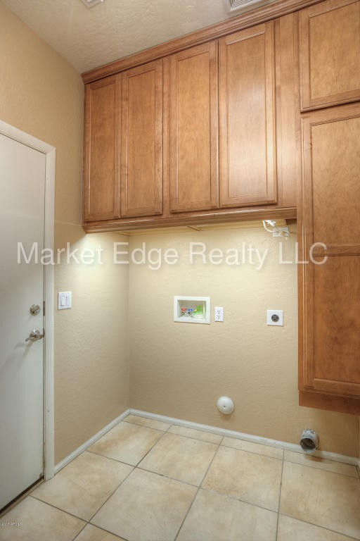 10625 West Salter Drive - Photo 3 of 22