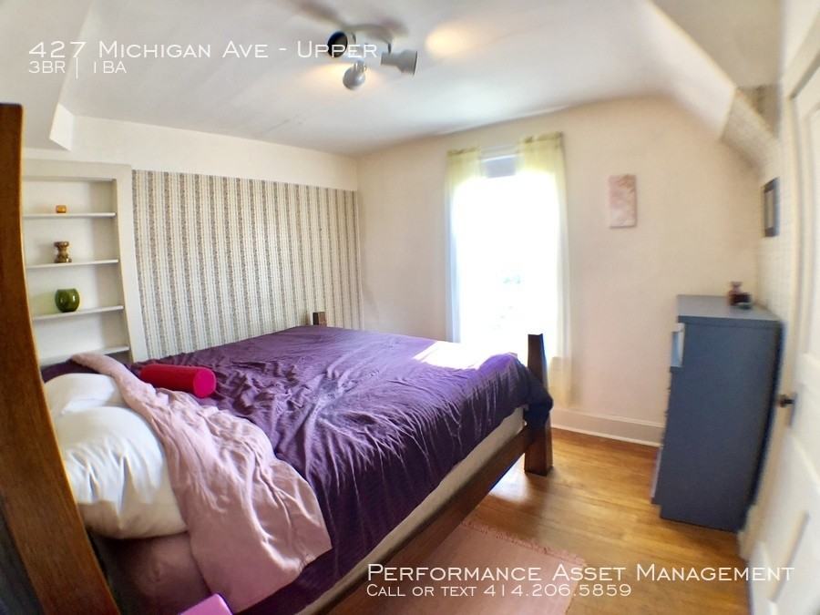 427 Michigan Ave - Photo 3 of 14