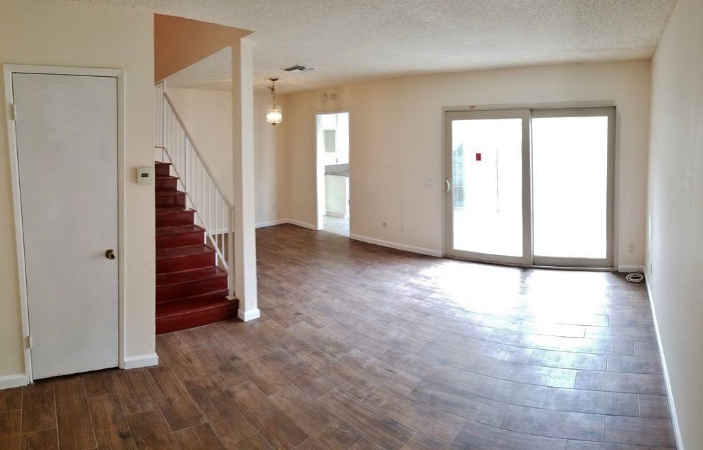 1533 S Del Mar Ave - Photo 2 of 13