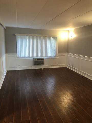 1212 Carol St #2B - Photo 2 of 11