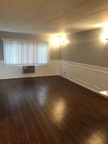 1212 Carol St #2B - Photo 3 of 11