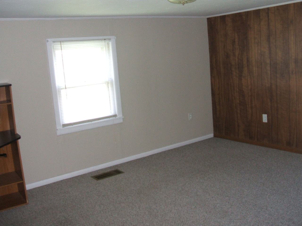 247 E N St - Photo 2 of 8