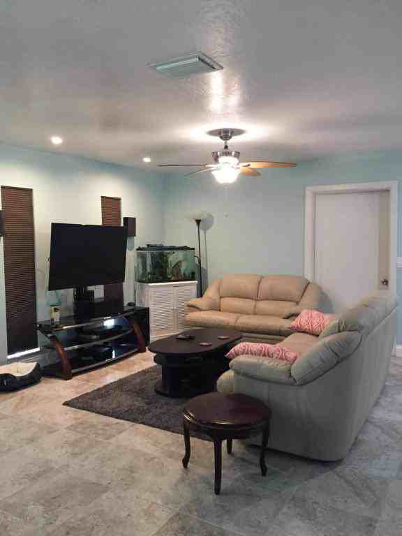 418 4th St - Photo 2 of 14