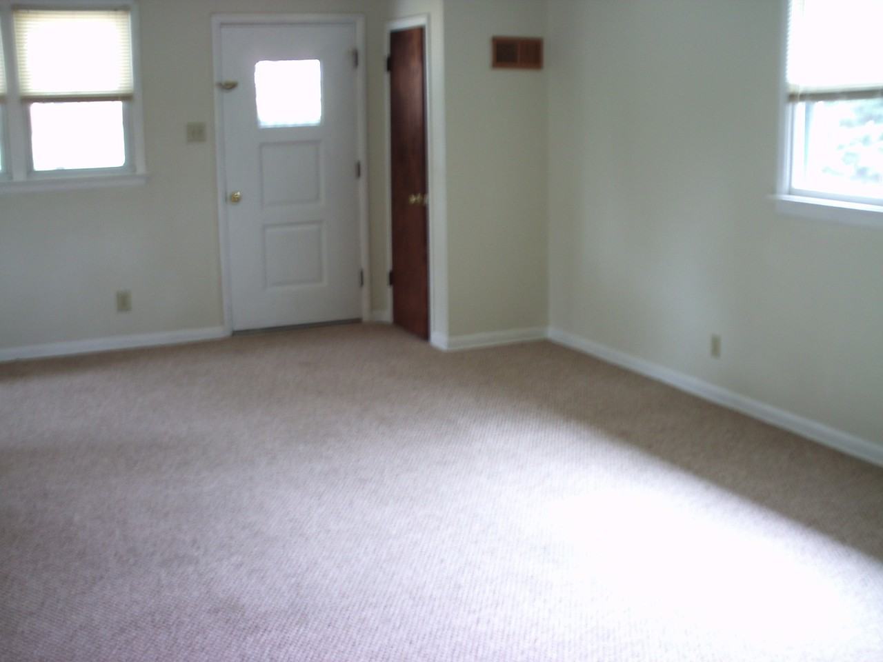 981 Glassboro Rd - Photo 3 of 6