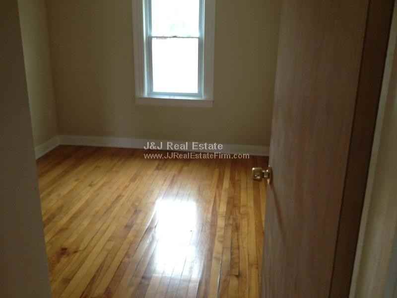 21 Carver St 3 - Photo 3 of 7