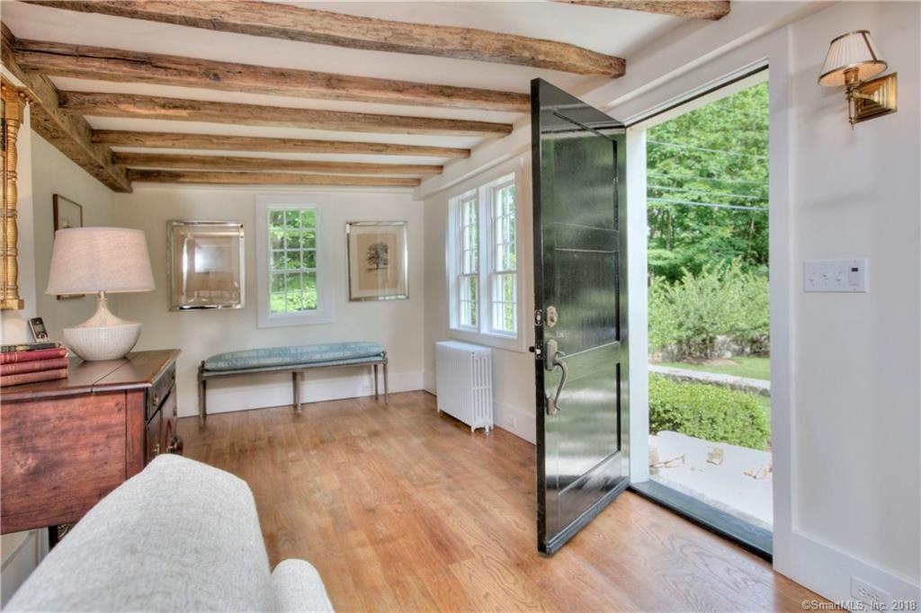 549 Judd Rd - Photo 3 of 39