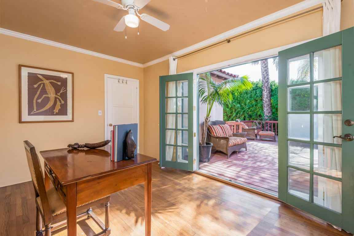 2915 Samarkand Dr - Photo 2 of 44