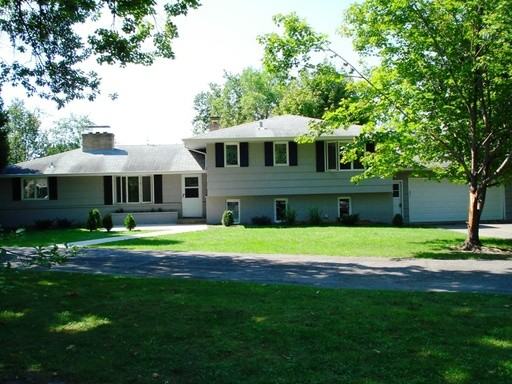 45 Smith Ave - Photo 2 of 18