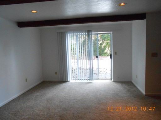 17145 Richardson Rd - Photo 2 of 10