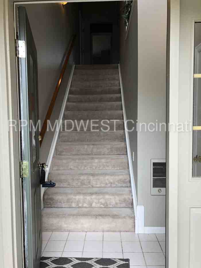 5778 Southwater Dr - Photo 2 of 13