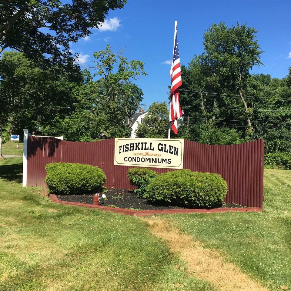 Fishkill Glen Dr 1H, Fishkill, NY 12524 2 Bedroom Condo for 1,500