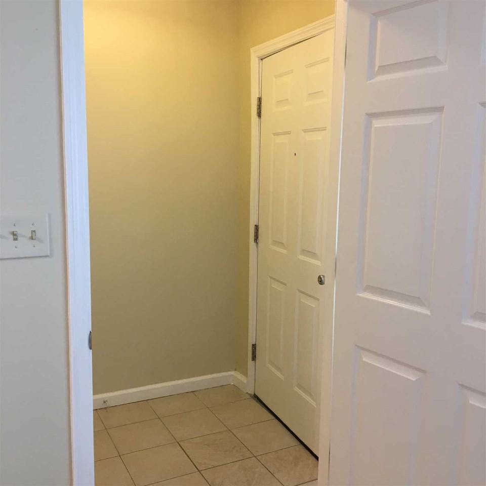 Fishkill Glen Dr 1H, Fishkill, NY 12524 2 Bedroom Condo for 1,500