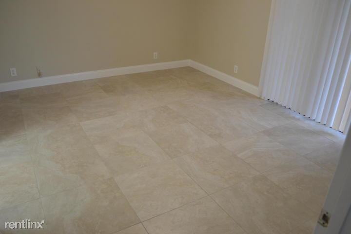 601 Lakewood Dr - Photo 3 of 9