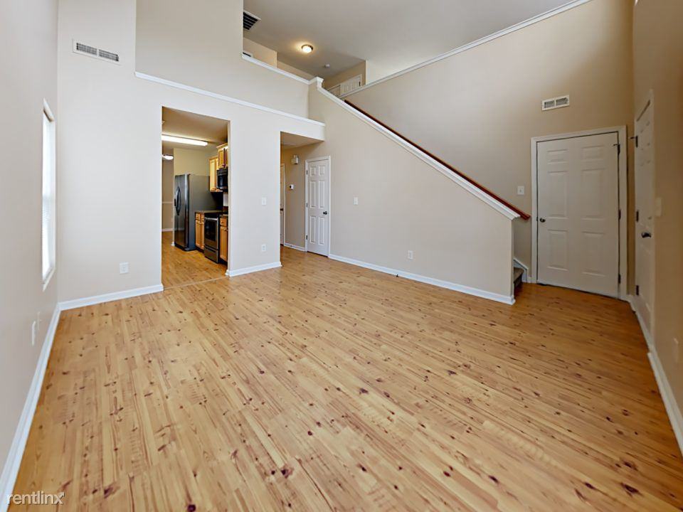 1782 Red Bird Cir SE - Photo 2 of 7