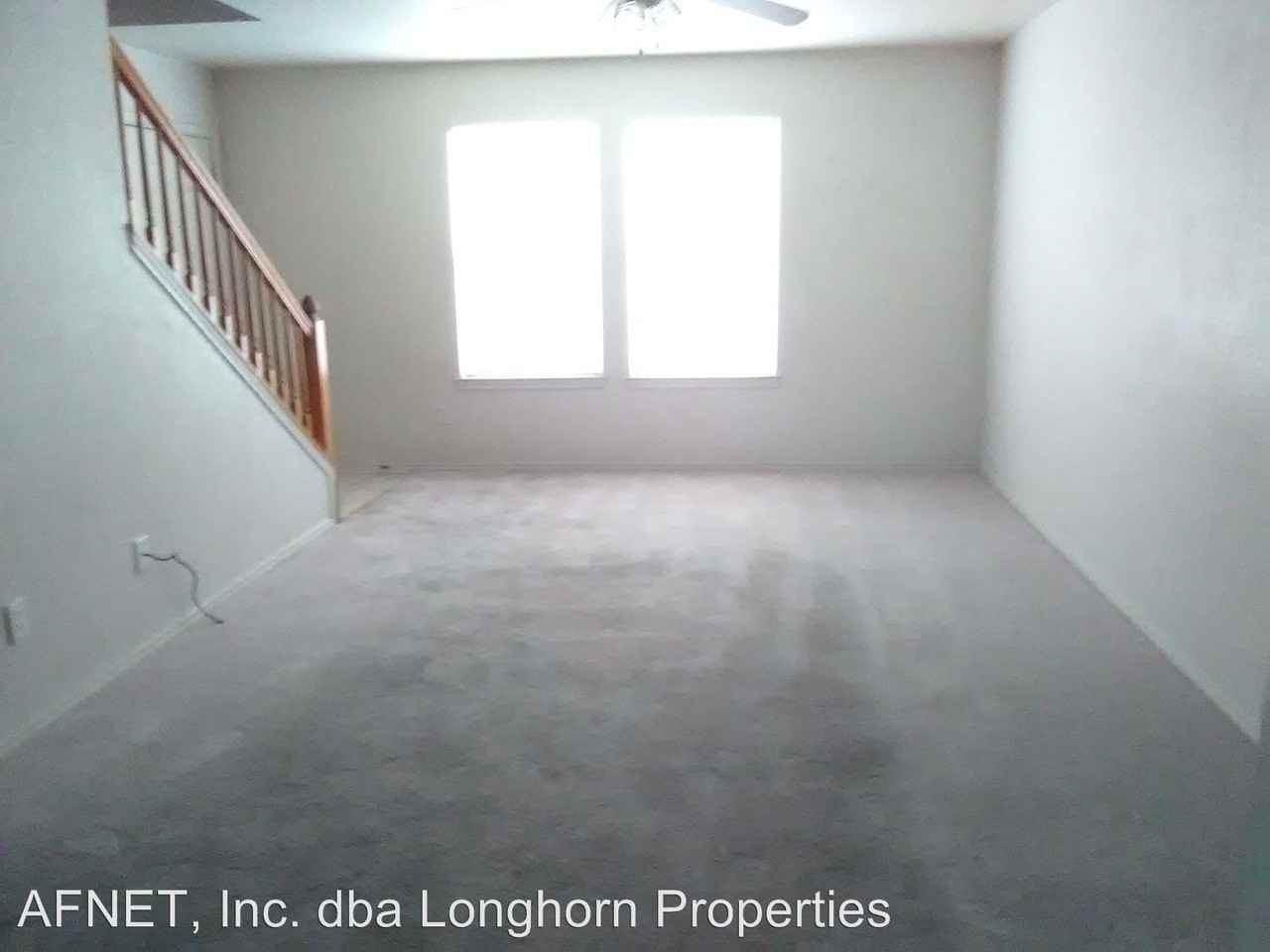 5709 Redstone Dr - Photo 3 of 6